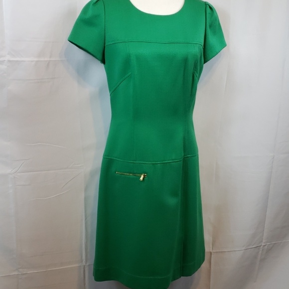 Tahari by Arthur Levine  Kelly Green Dress size 6 - Picture 3 of 8